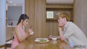 Gạ chịch chị gái dâm bưởi to dâm đãng không che