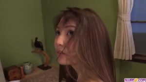 Bé nứng ngại ngùng làm tình bú liếm buồi đỉnh quá đã