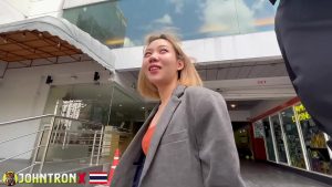 Gạ gái dâm về phòng đụ liên tục sung sướng