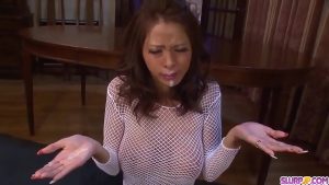 Làm tình cùng cô bé dâm đồ lưới gợi cảm xuất tinh cực đã